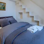 Stunning Oversized 3 Bedroom Flat In Notting Hill